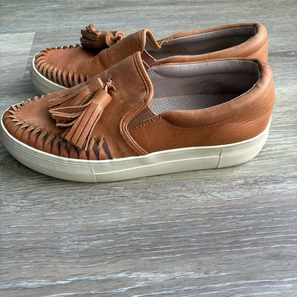 Tan Tassel Slip-On Tassel Loafers Vince Camuto Size 7M - Picture 5 of 8